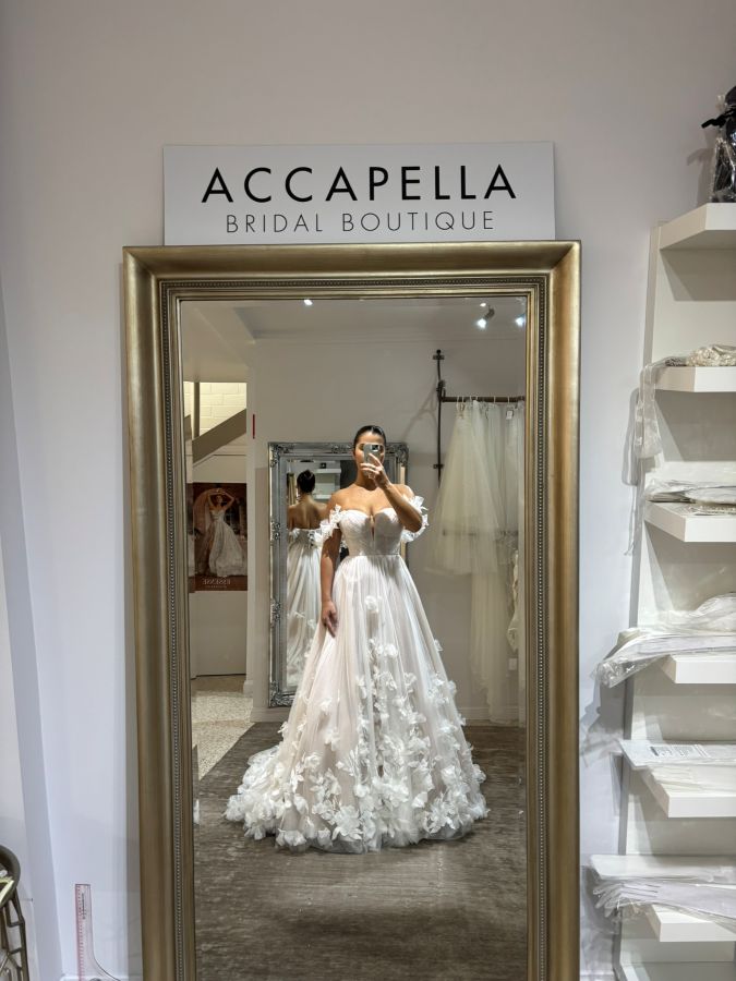 HUGE SAMPLE SALE ALERT