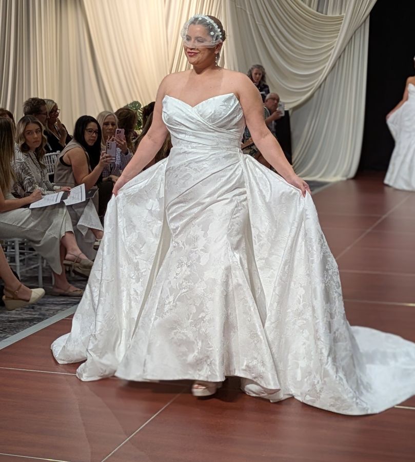 Why Choose an Overskirt